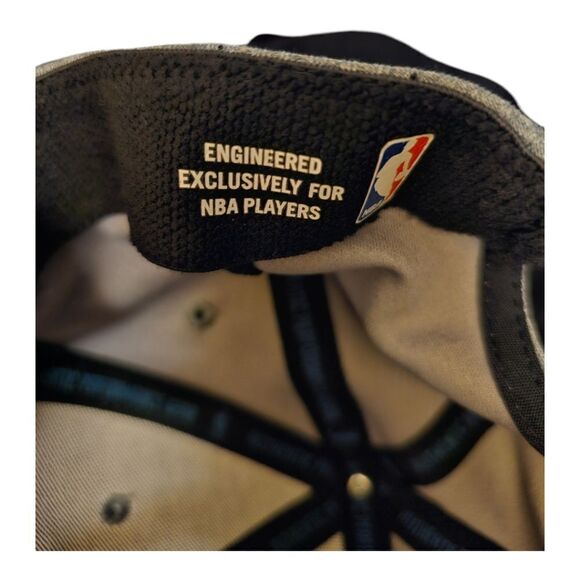 NEW ERA New York Knicks Gray Training Series 9FIFTY 950 Snapback Hat NBA - Picture 6 of 7